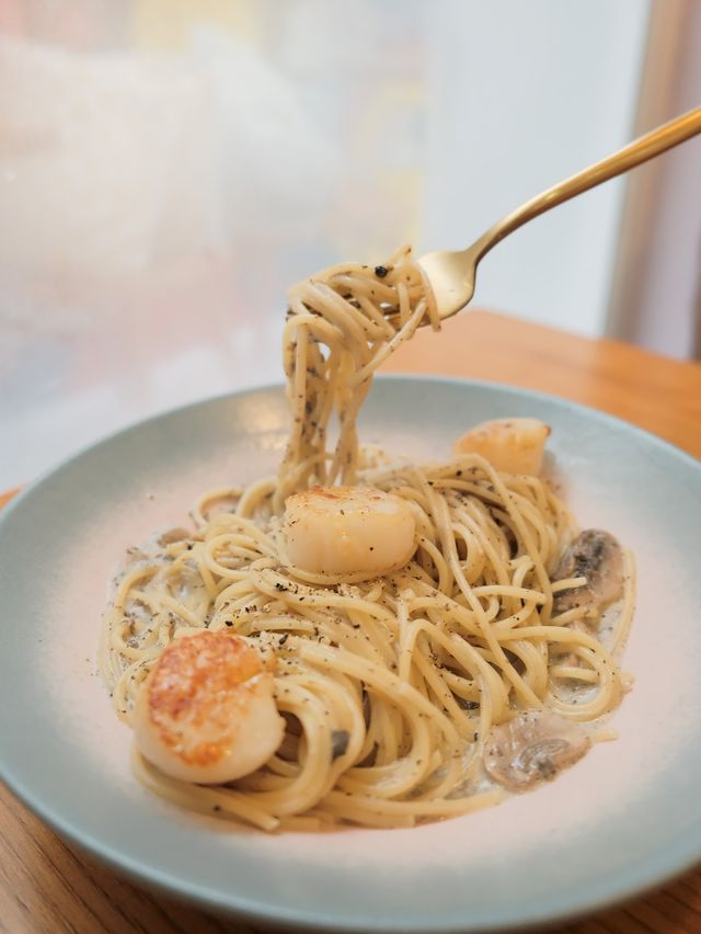 ✨牛角包窩夫配雪糕有驚喜💗💗