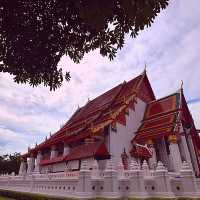 วัดเบญจมบพิตร วัดสวยบนเหรียญ