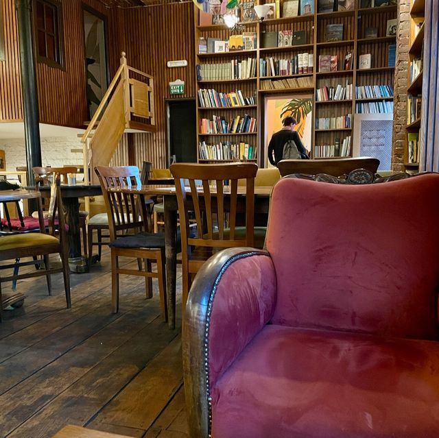 Morning Brew: Taksim's Literary Oasis