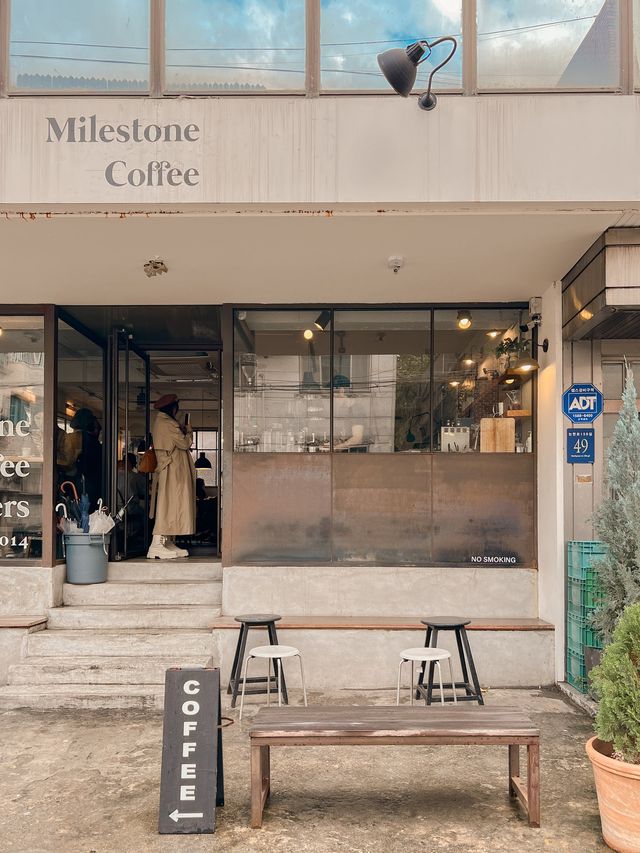 首爾新沙洞有很多美麗咖啡店，這間不能錯過