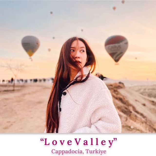 Love Valley, Cappadocia ชื่อนี้มีบอลลูนเต็มฟ้า