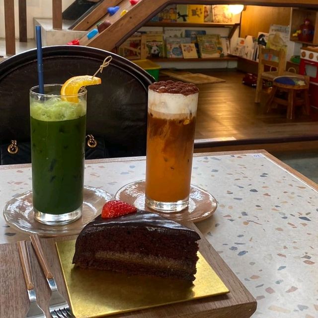 (un) FASHION district s39 คาเฟ่สุดเก๋ที่ต้องแวะมา 