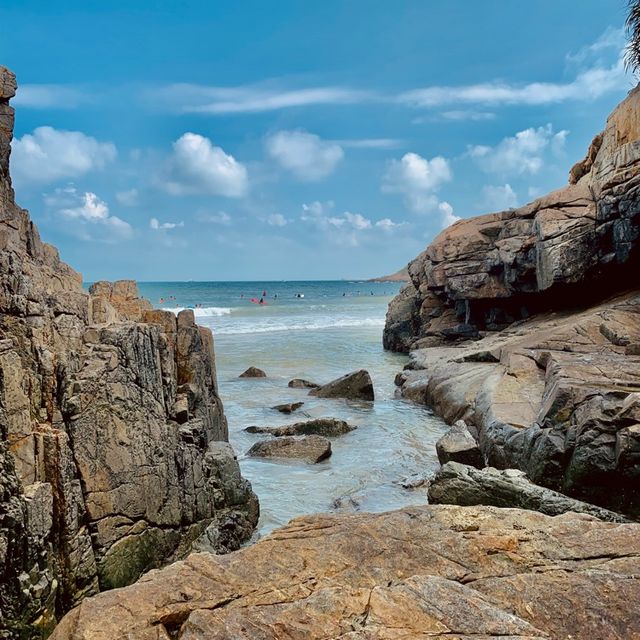 🌊 CHILL & SURF at Big Wave Bay 🌊🏖️