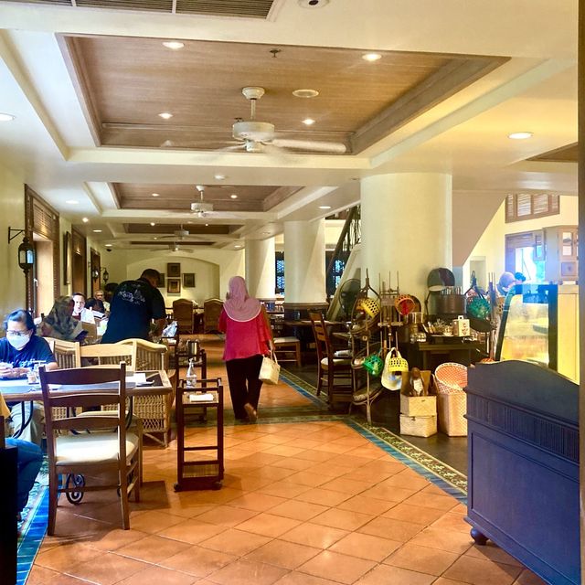 The Finest Restaurant and Cafe Ever