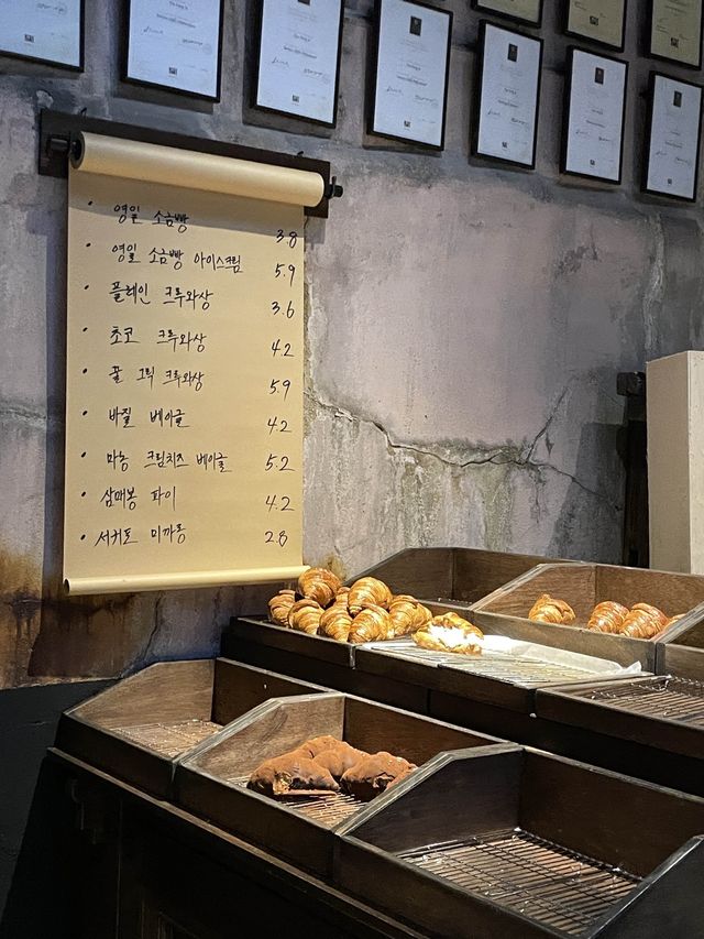 소금공장이 핫한 제주유동카페 로! 