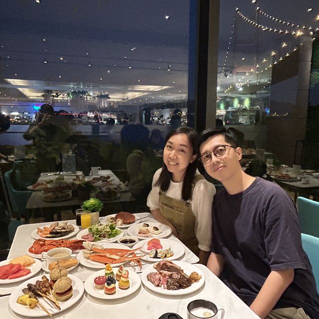 【 在璀璨夜景下品嚐「芝」味菇饌·海鮮自助晚餐 】