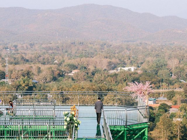 skywalk วัดพระธาตุดอยสะเก็ด