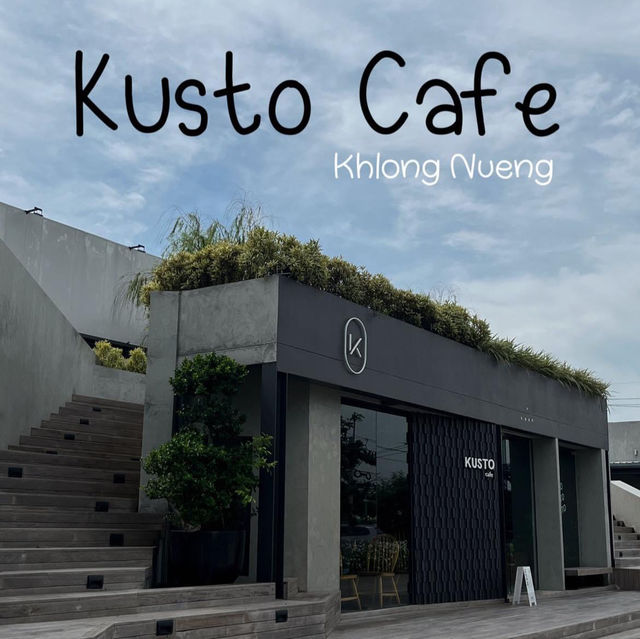 Cafe & Co Working Space
