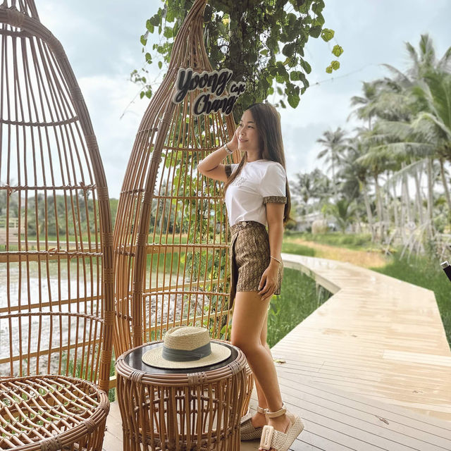 ยุ้งฉางคาเฟ่ คาเฟ่ทุ่งดอกปอเทืองกลางเมืองจันทบุรี