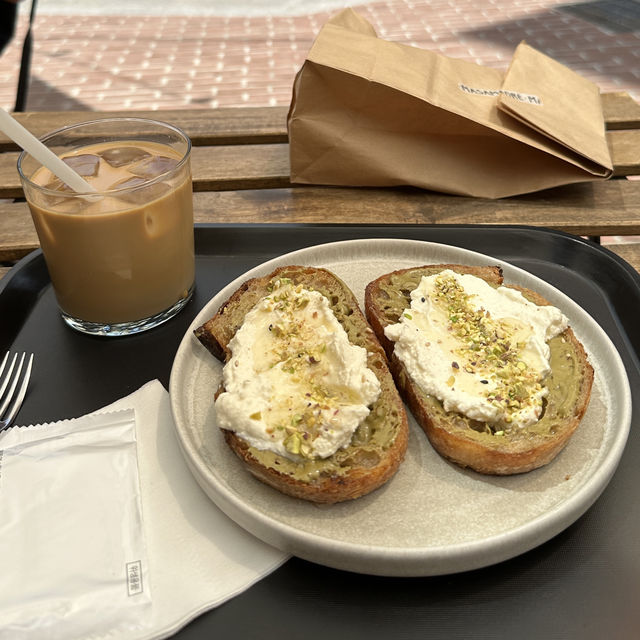 힙스터들의 브런치 카페, 마사마드레🥯🥖