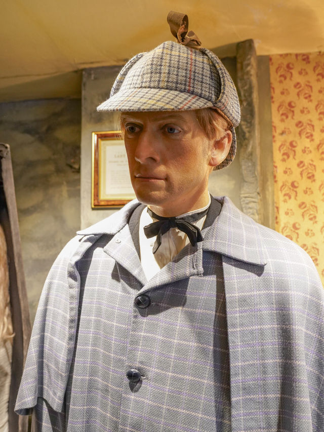 Sherlock Holmes Wax Figures!