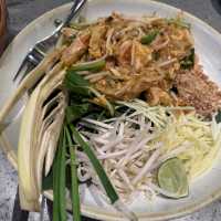 T21泰式美食必吃!KUB KAO KUB PLA 吃飯吃魚 