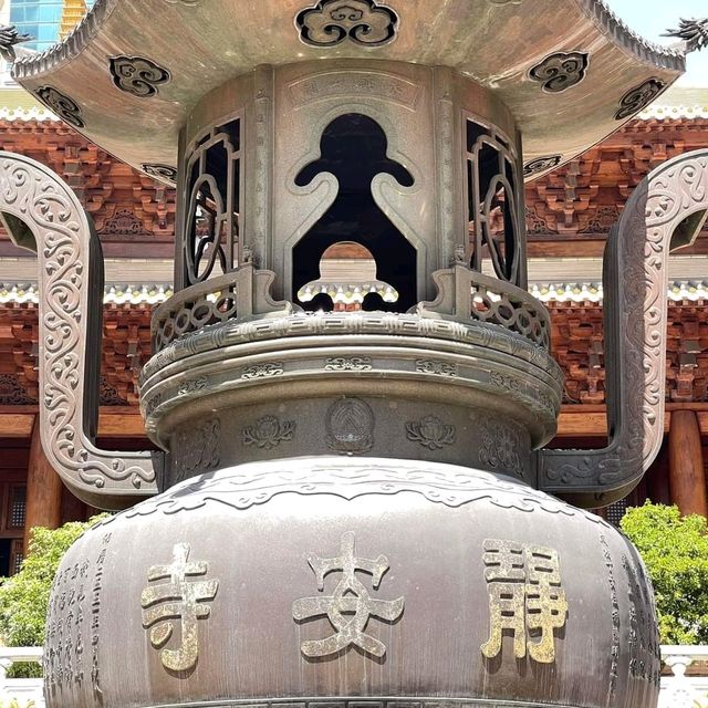 靜安寺-寺齡千年，這座位於上海鬧區的古剎