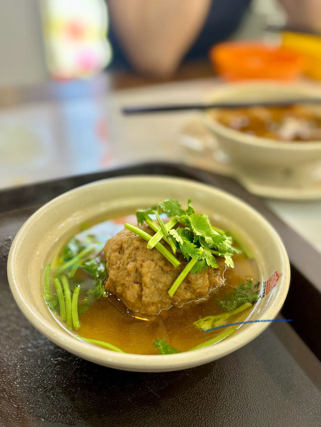【南京】老張興小吃城：品嘗南京地道小吃的一站式體驗