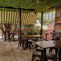 KIRINTJIKOPI | A very classic and aesthetic place.