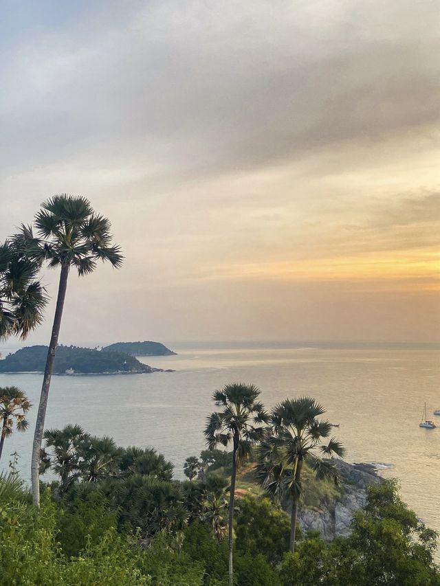 Check-in "แหลมพรหมเทพ"🌴🌞