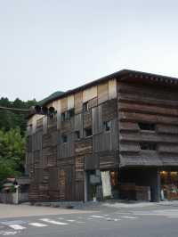 📍 雲の上のホテル 別館・マルシェユスハラ/高知