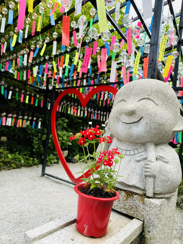 【福岡観光】涼しげな風鈴とシャボン玉が楽しめるお寺🎐