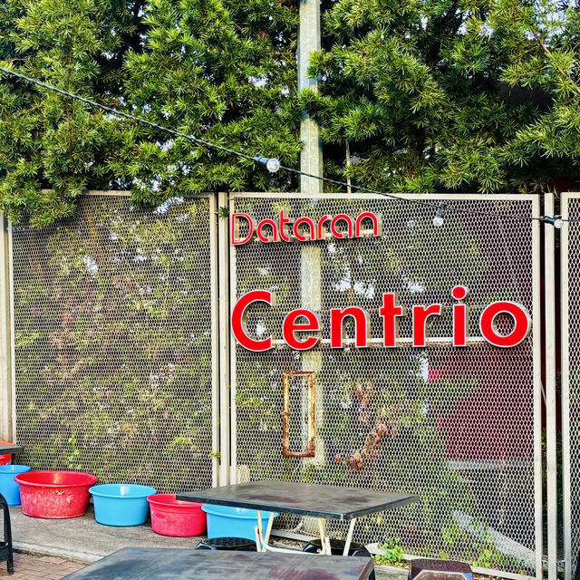 **"Dataran Centrio Night Market: A Vibrant Foodie Haven in Seremban"**