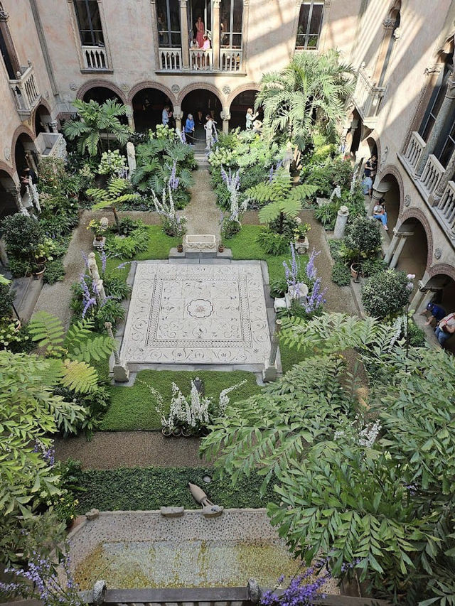 Most gorgeous museum ever! 