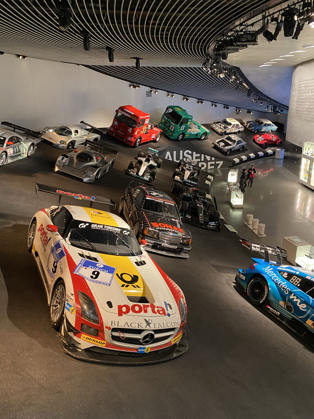 高級車のオンパレード！ドイツの美術館🇩🇪