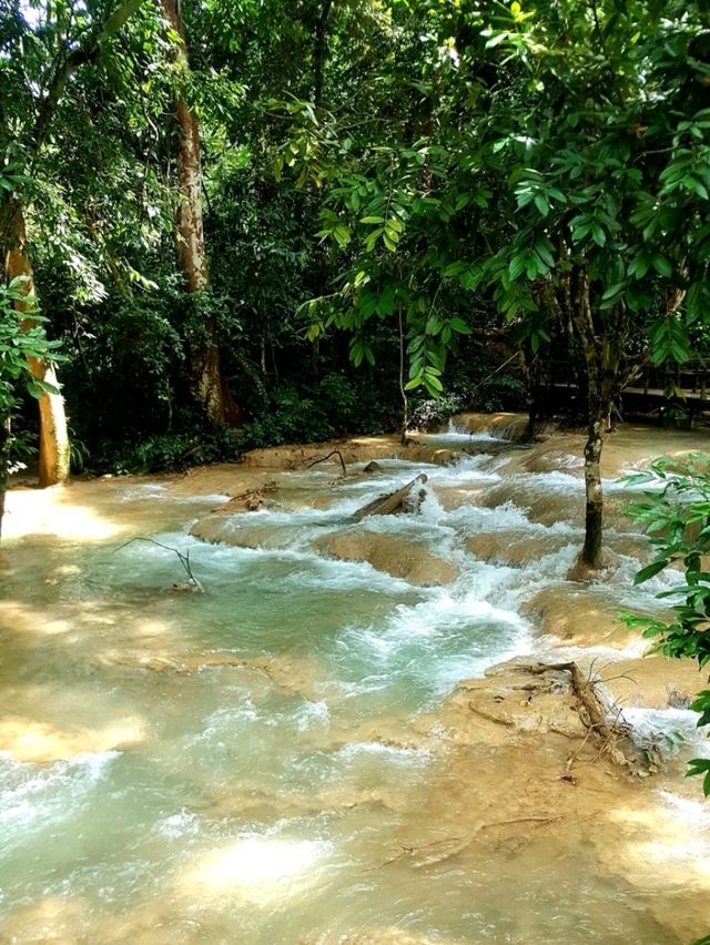 LEFT SPEECHLESS WITH THIS STUNNING WATERFALL
