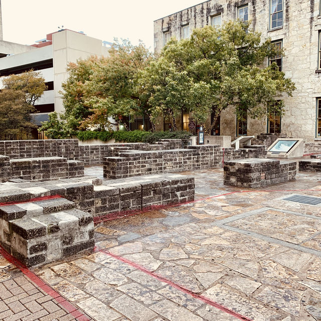 2-Day Literary Trip to San Antonio
