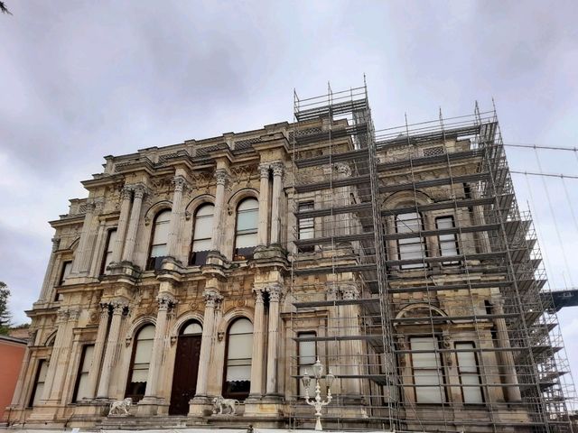 「貝勒貝伊宮：奧斯曼與巴洛克建築風格的融合，歷史名人曾訪」