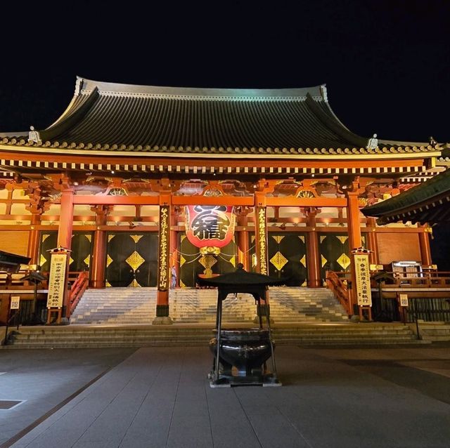 "Serenity of Asakusa: A Peaceful Night View in Tokyo"