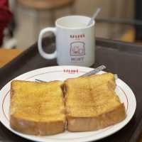 มนต์นมสด นิมมานเชียงใหม่