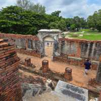 ปราสาทนครหลวง โบสถ์เก่า 400 ปี ศิลปะ ไทย-ขอม 