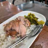จิ้งนำ ขาหมู ตำนานขาหมูดังบุรีรัมย์