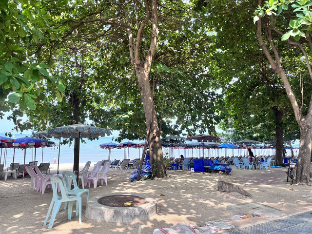 หาดสวย เงียบสงบแค่“พัทยา”