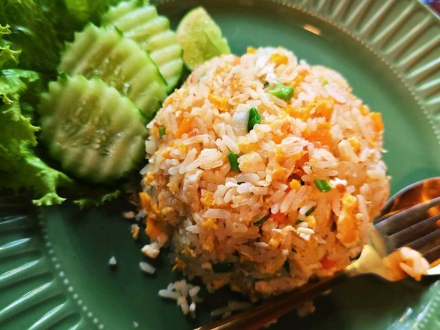 คาเฟ่น่ารัก บ้านไร่พอเพียง แก่งคอย สระบุรี 