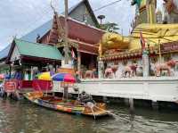 ไหว้พระเสริมสิริมงคลในวันลอยกระทง