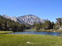 Guide to John Muir Wilderness: A Wilderness Escape and some 🎣 
