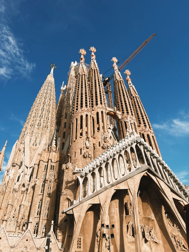 Barcelona in a Blink - Unmissable Stunning Sights