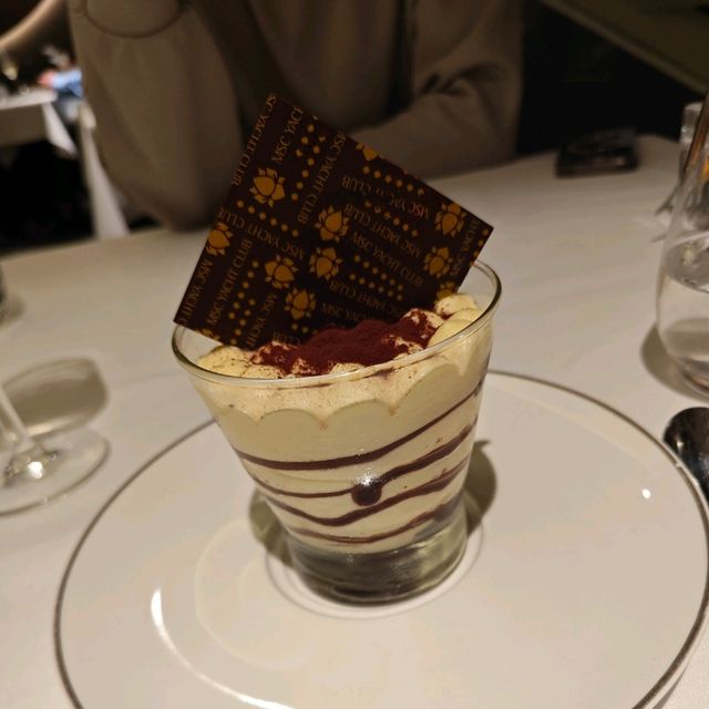 MSC 歐羅巴號 Yacht club (遊艇會）
