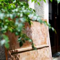 台灣高雄_RAN CAFÉ_ 必訪甜點店 優雅的芭樂美式