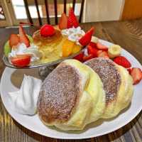 Chill Vibes and Delicious Pancakes at Fuku Cafe🥞