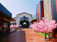 泰國曼谷市中心湄南河畔美食廣場夜市:Sila Market，環境好，幹淨衛生，物美價廉