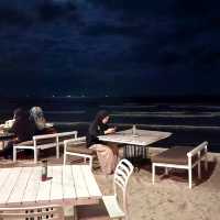 SEASIDE DINING AT SAND'S BEACH CAFE, PANTAI BALOK