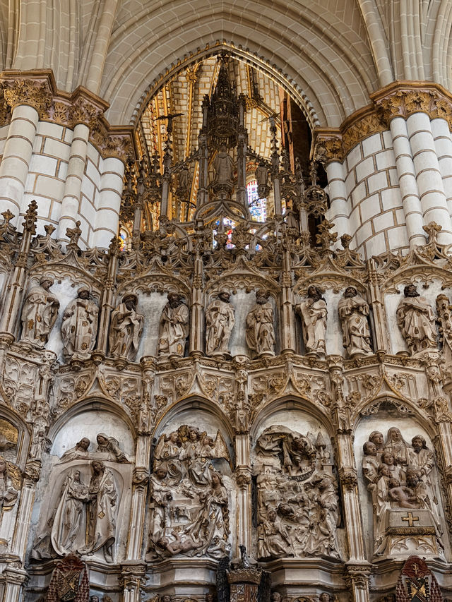 Experience how the light of god shines on Earth in Toledo