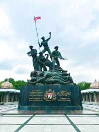 “Tugu Negara: A Monument of Heroes and History in Malaysia”