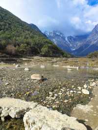 Exploring the Majestic Yulong Snow Mountain