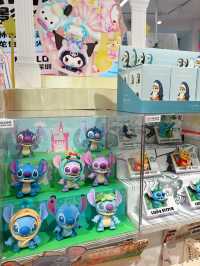 Shopping at Miniso