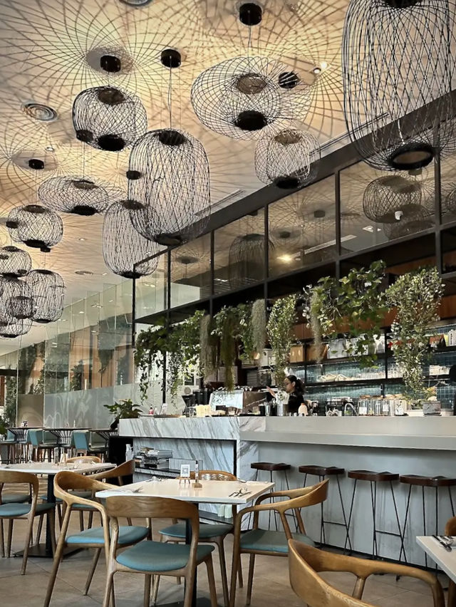 A place that matcha+soft shell crab lover failed to resist