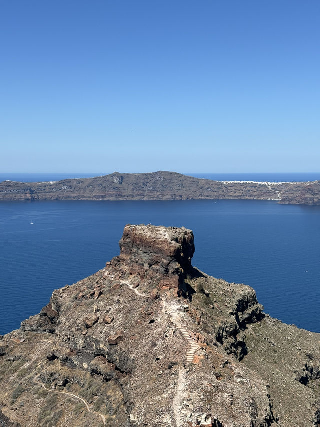 Hiking from Fira to Oia – The Most Breathtaking Walk in Santorini! 🇬🇷✨