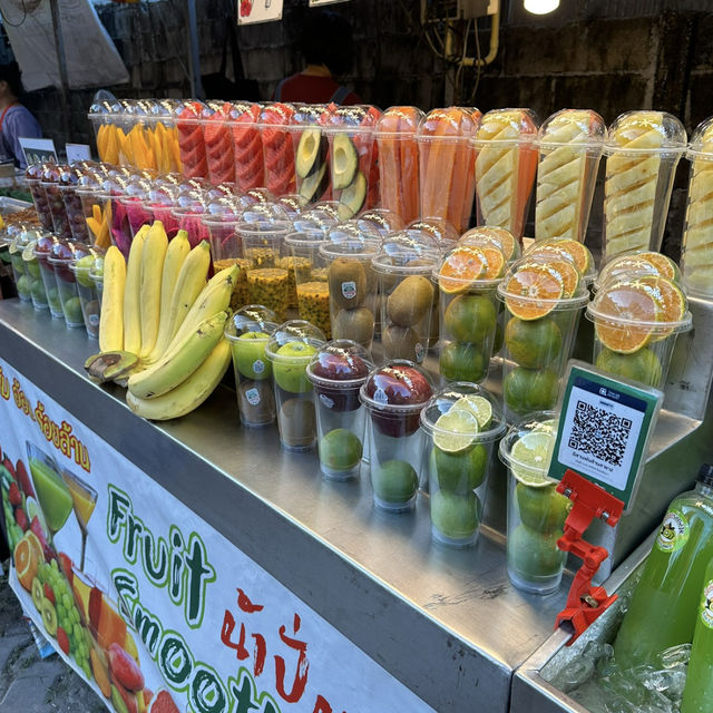 【チェンマイ】🇹🇭 ウアラーイ歩行者天国