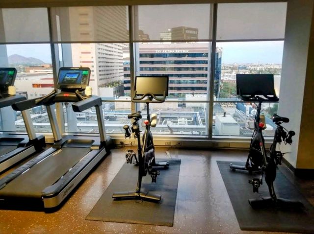 體驗城市休閒度假氛圍---鳳凰城市中心威斯汀酒店 The Westin Phoenix Downtown
